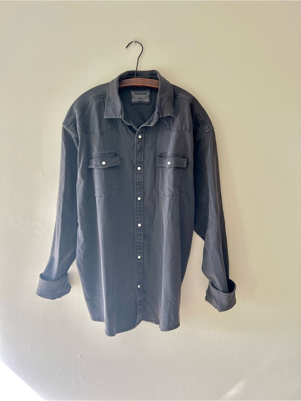Poncho Men's Casual Dark Gray Button-Down Shirt XL Regular Fit NWOT - Picture 4 of 14